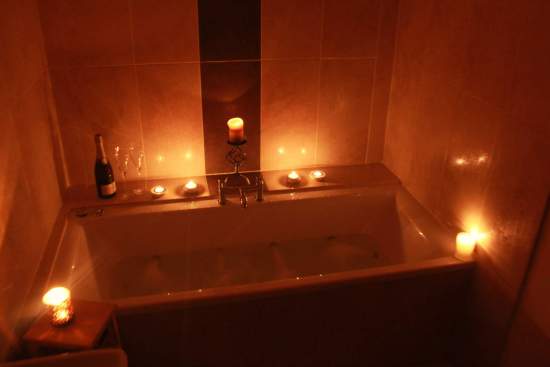 Relax in the whirlpool bath after a hard day hiking the Pembrokeshire Coast National Park 